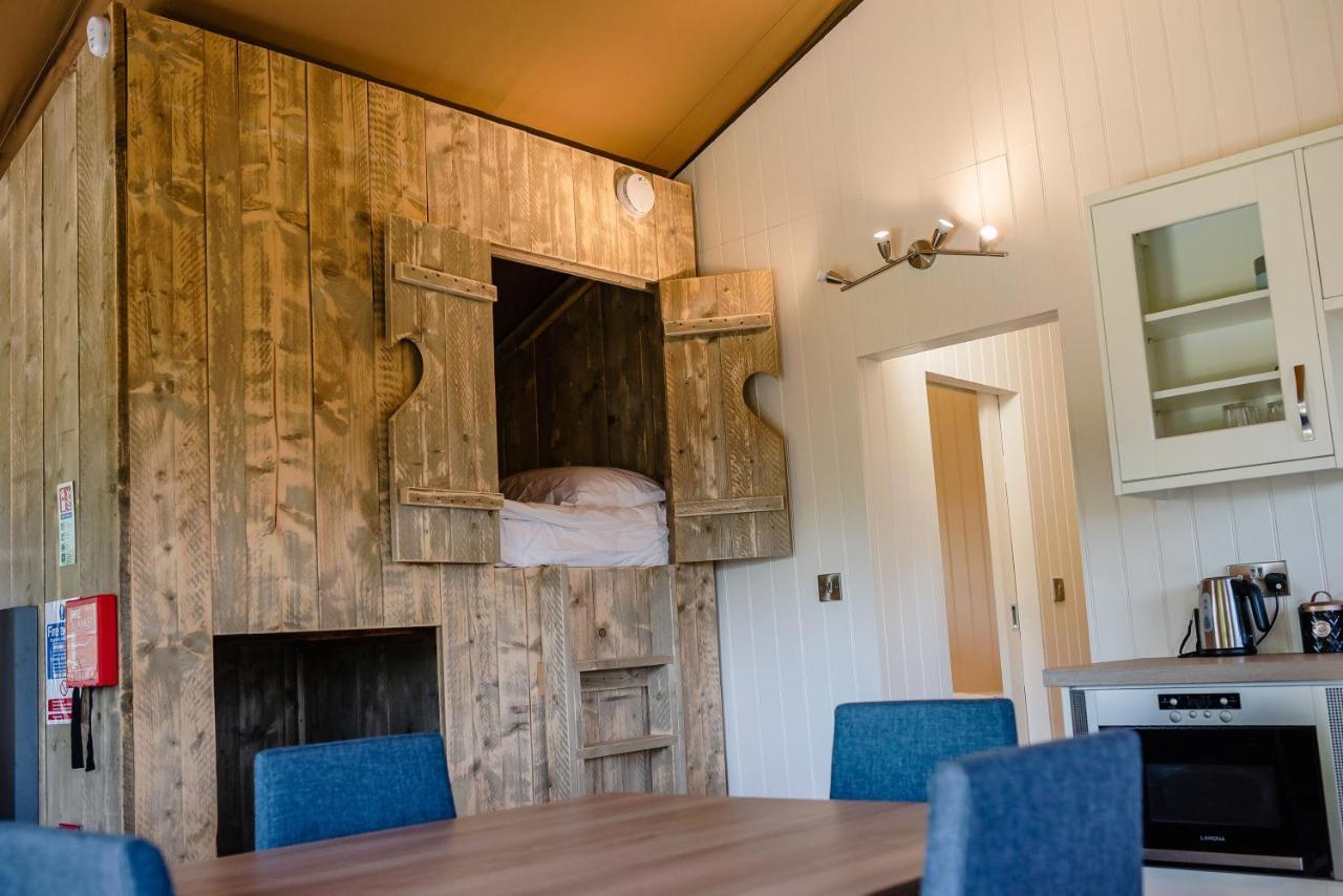 Hencote Vineyard Glamping Village Шрусбері Екстер'єр фото