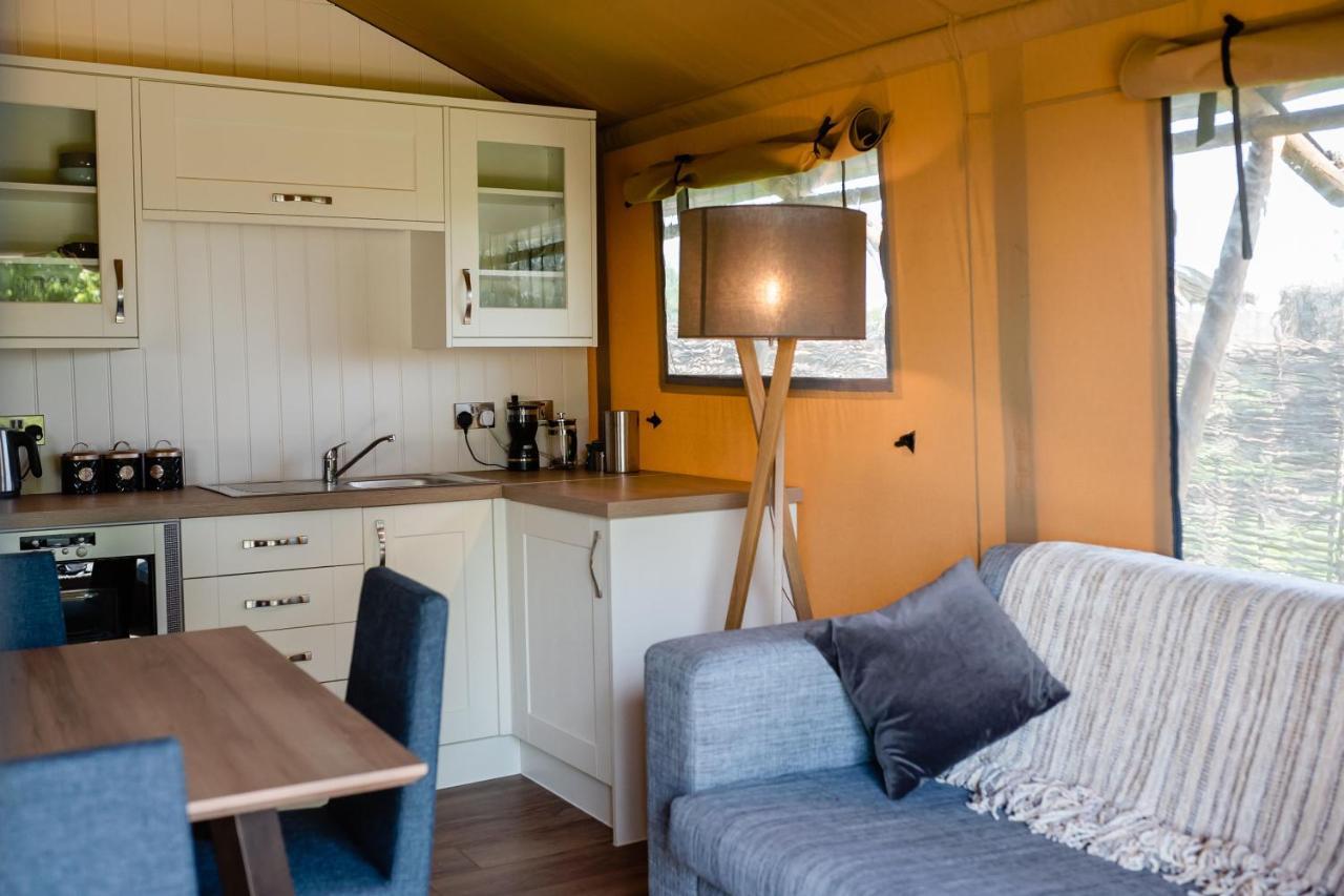 Hencote Vineyard Glamping Village Шрусбері Екстер'єр фото