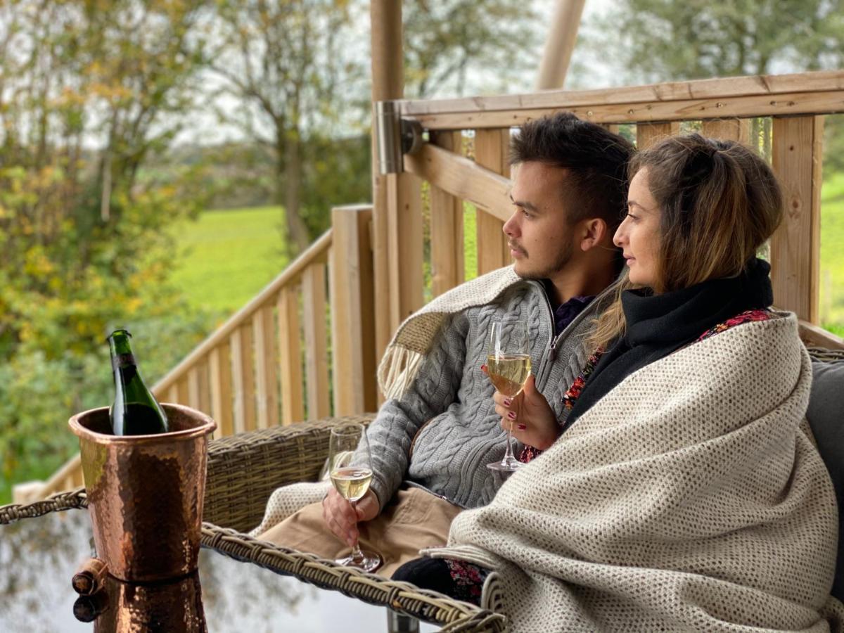 Hencote Vineyard Glamping Village Шрусбері Екстер'єр фото